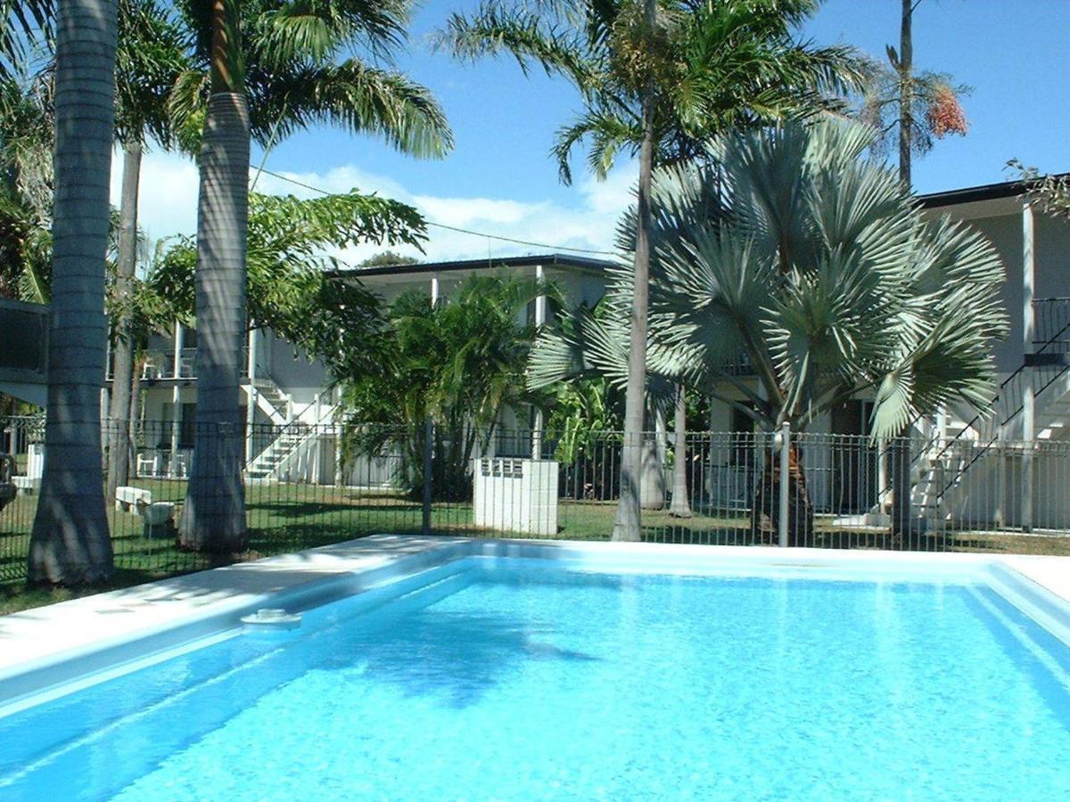 Ocean Breeze Units Apartment Bowen Bagian luar foto