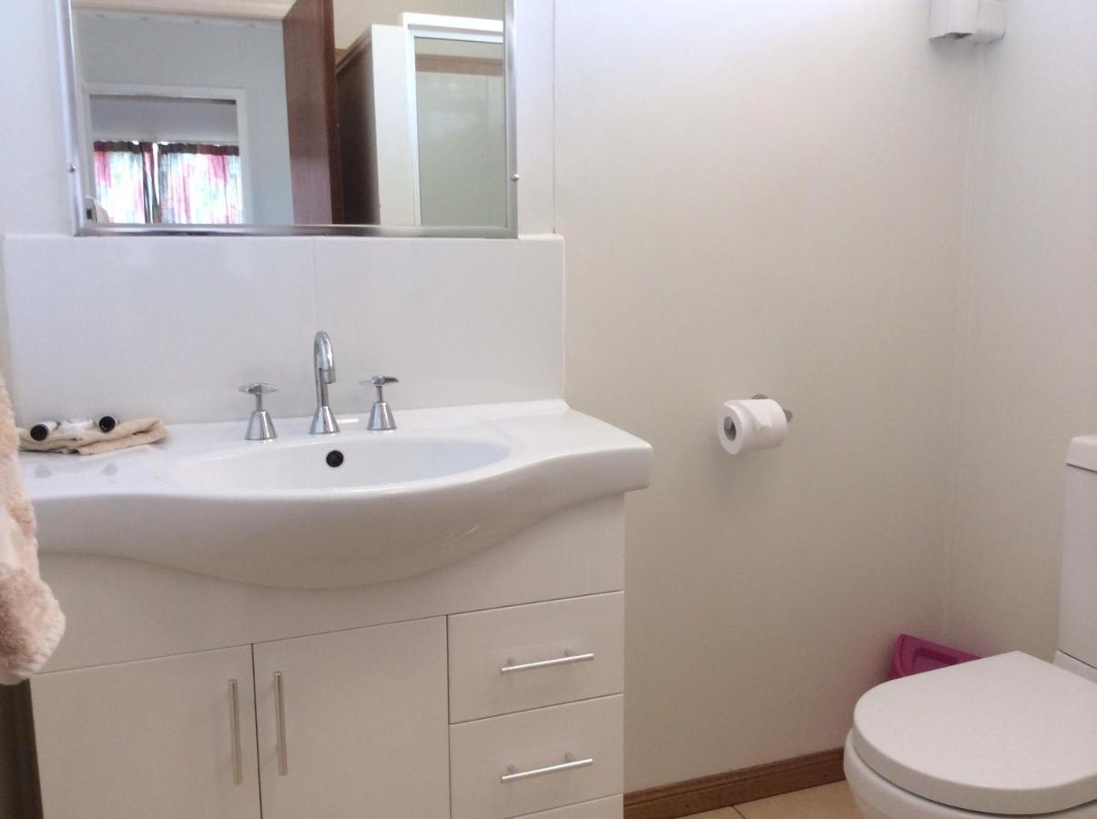 Ocean Breeze Units Apartment Bowen Ruang foto