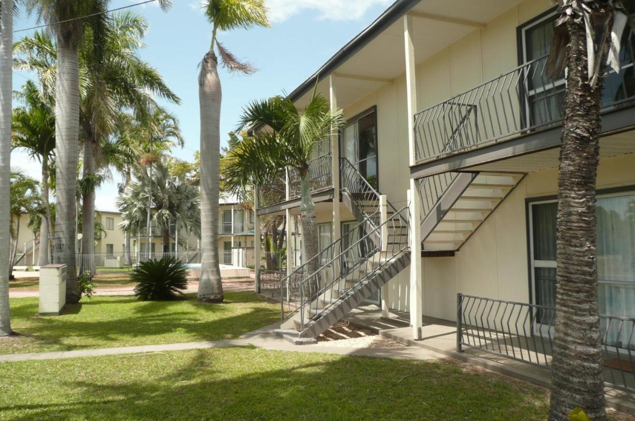 Ocean Breeze Units Apartment Bowen Bagian luar foto