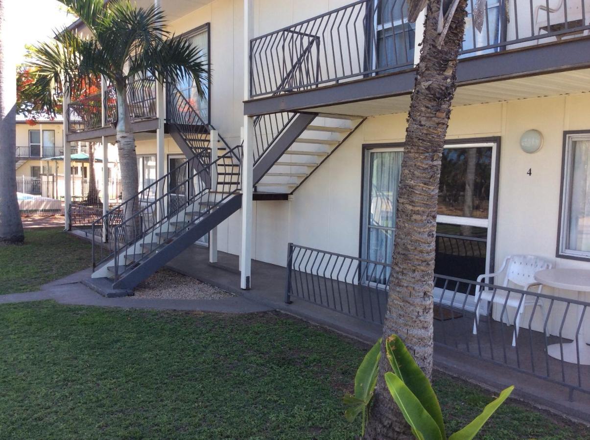 Ocean Breeze Units Apartment Bowen Bagian luar foto