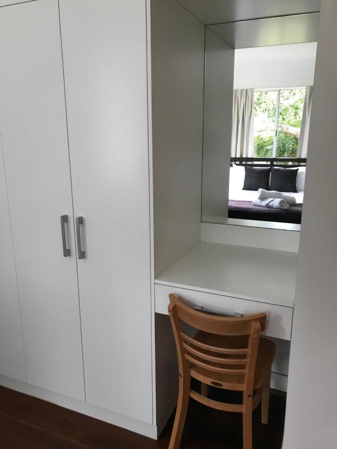 Ocean Breeze Units Apartment Bowen Bagian luar foto