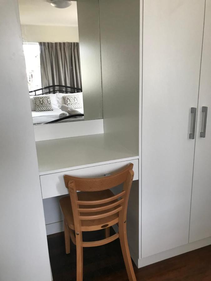 Ocean Breeze Units Apartment Bowen Bagian luar foto