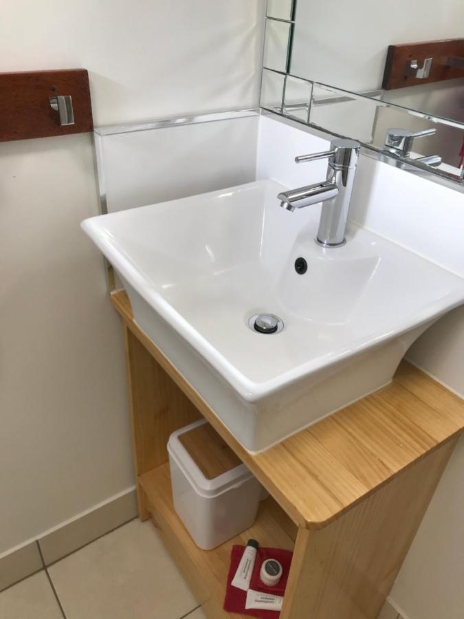 Ocean Breeze Units Apartment Bowen Bagian luar foto