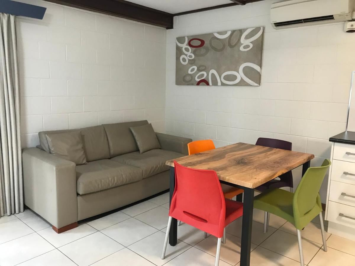Ocean Breeze Units Apartment Bowen Bagian luar foto